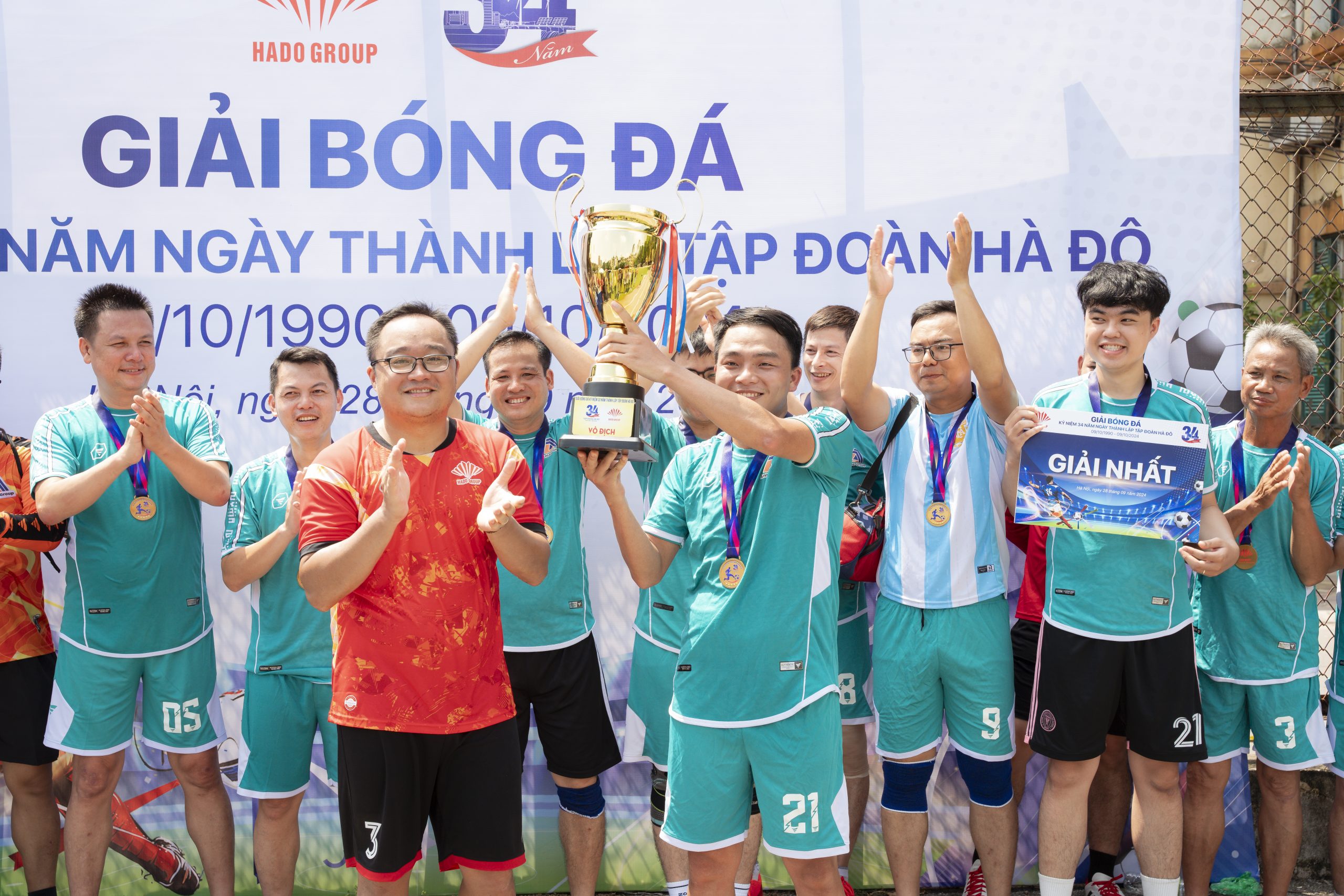 ANLAC GROUP GIÀNH NGÔI VÔ ĐỊCH TẠI GIẢI BÓNG ĐÁ CHÀO MỪNG KỶ NIỆM 34 NĂM THÀNH LẬP TẬP ĐOÀN HÀ ĐÔ